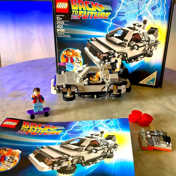 Lego 21103 - Picture 2 of 13